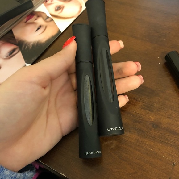 Younique makeup - Picture 6 of 8